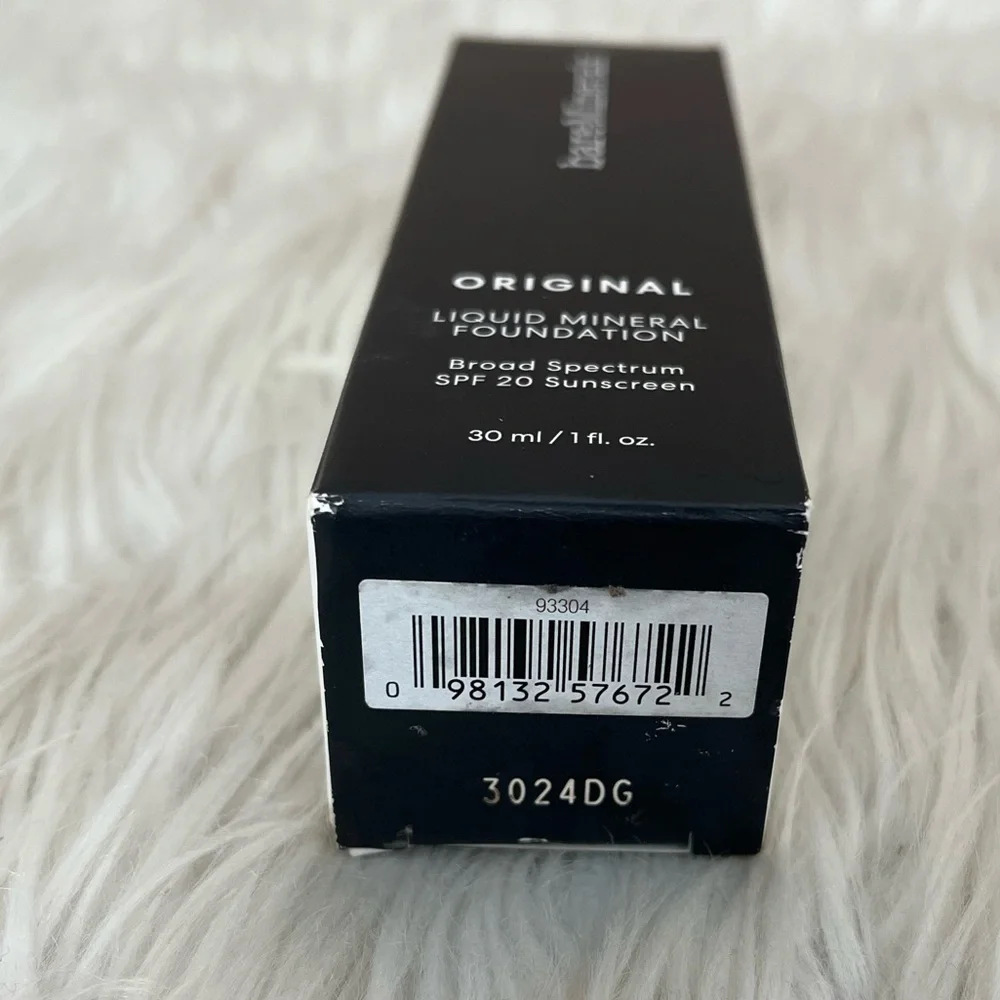 {BareMinerals} Original Liquid Mineral Foundation in Golden Beige 13 - 30 ml